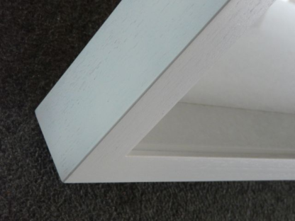 Tiefer 3D Bilderrahmen weisse Rueckwand